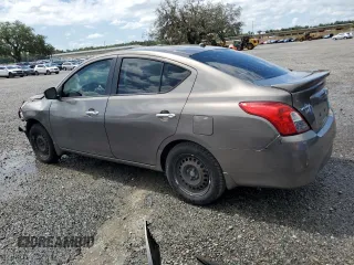 2016 Nissan Versa SV with VIN 3N1CN7AP1GL827640, listed as a Copart auction lot 61102095 with 148,654 mi miles and Salvage title. Bid and sale history available at DreamBid. Image 2.