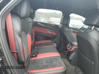 2022 Bentley Bentayga V8 z VIN SJAAM2ZV8NC039607, wystawiony jako Copart lot #54888564 z przebiegiem 15 561 mil mil oraz . Historia ofert i sprzedaży dostępna na DreamBid. Obrazek 10.