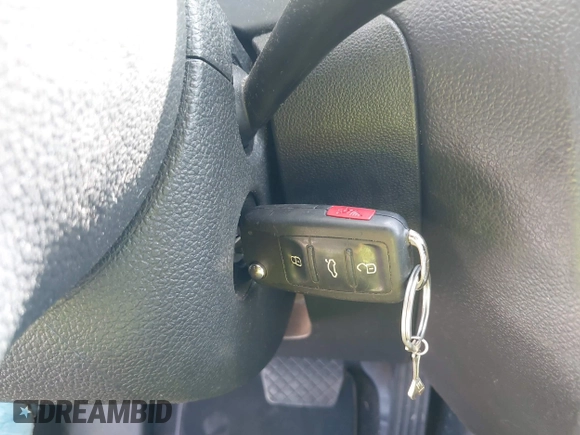 2014 Volkswagen Jetta SE с VIN 3VWD17AJ8EM304418, выставлен на аукционе IAAI как лот 42687062 с пробегом 207 402 миль миль и . История ставок и продаж доступна на DreamBid. Изображение 11.