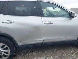 2014 Nissan Rogue SV with VIN 5N1AT2MV3EC781370, listed as a IAAI auction lot 41839854 with 62,689 mi miles. Bid and sale history available at carsss.com. Image 6.