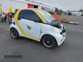 2008 Smart fortwo Pure z VIN WMEEJ31X18K126191, wystawiony jako IAAI lot #42045070 z przebiegiem 149 361 mil mil oraz . Historia ofert i sprzedaży dostępna na DreamBid. Obrazek 1.