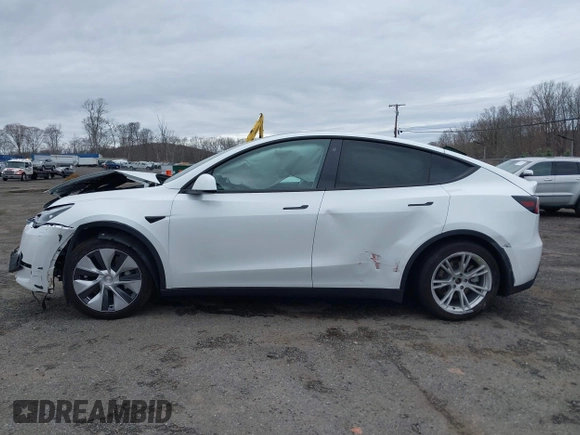 2023 Tesla Model Y Long Range with VIN 7SAYGDEEXPF684287, listed as a IAAI auction lot 41961230 with 45,080 mi miles and . Bid and sale history available at carsss.com. Image 14.