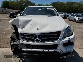 2015 Mercedes-Benz M 350 с VIN 4JGDA5HB8FA564222, выставлен на аукционе Copart как лот 51173625 с пробегом 146 171 миль миль и Списание • Salvage title. История ставок и продаж доступна на DreamBid. Изображение 5.