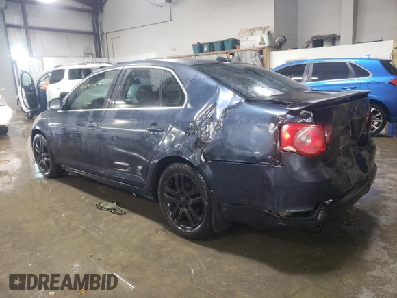 2005 Volkswagen Jetta 2.5L with VIN 3VWDF71K45M604483, listed as a Copart auction lot 81679484 with 138,926 mi miles and Salvage title. Bid and sale history available at DreamBid. Image 2.