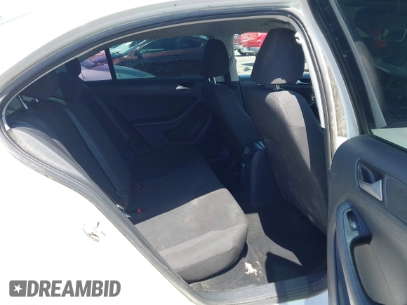 2015 Volkswagen Jetta S с VIN 3VW2K7AJ1FM266410, выставлен на аукционе IAAI как лот 42353308 с пробегом 147 578 миль миль и . История ставок и продаж доступна на DreamBid. Изображение 8.