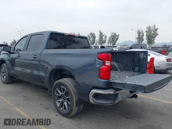2020 Chevrolet Silverado 1500 LT with VIN 3GCPWCED8LG123815, listed as a IAAI auction lot 41880381 with 65,908 mi miles. Bid and sale history available at carsss.com. Image 3.