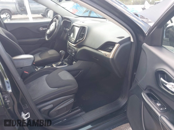 2014 Jeep Cherokee Altitude with VIN 1C4PJMCB5EW146365, listed as a IAAI auction lot 42021350 with 120,652 mi miles and . Bid and sale history available at DreamBid. Image 5.