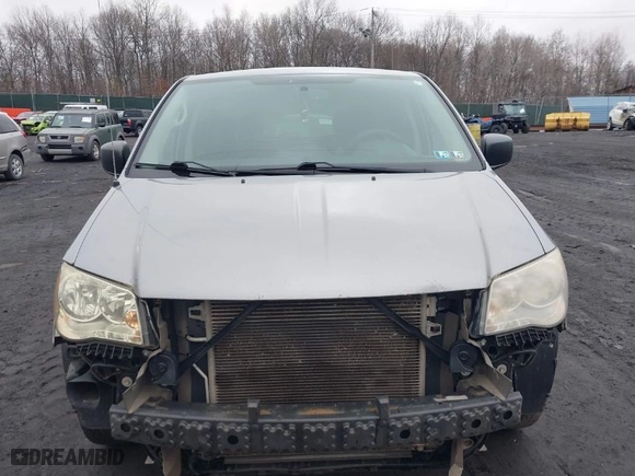 2014 Dodge Grand Caravan SE with VIN 2C4RDGBGXER106984, listed as a IAAI auction lot 41815414 with 170,984 mi miles. Bid and sale history available at carsss.com. Image 12.