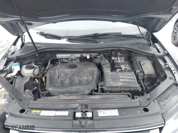 2020 Volkswagen Tiguan SE with VIN 3VV2B7AX7LM066135, listed as a IAAI auction lot 41349357 with 106,575 mi miles. Bid and sale history available at carsss.com. Image 10.