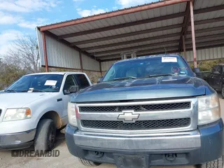 2007 Chevrolet Silverado 1500 LT w/1LT with VIN 2GCEC19J571562893, listed as a IAAI auction lot 41420449 with 246,613 mi miles. Bid and sale history available at carsss.com. Image 12.