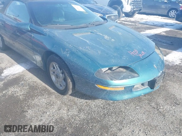 1995 Chevrolet Camaro Z28 z VIN 2G1FP32P5S2196335, wystawiony jako IAAI lot #41261378 z przebiegiem 126 260 mil mil oraz . Historia ofert i sprzedaży dostępna na DreamBid. Obrazek 6.