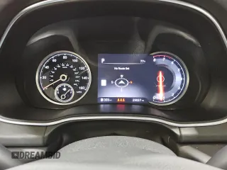 2024 Genesis GV80 z VIN KMUHBDSB2RU202487, wystawiony jako Copart lot #55534955 z przebiegiem 29 027 mil mil oraz Tytuł czysty. Historia ofert i sprzedaży dostępna na DreamBid. Obrazek 9.