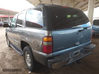 2002 Chevrolet Tahoe LT with VIN 1GNEC13Z92R283677, listed as a IAAI auction lot 41767229 with 241,320 mi miles. Bid and sale history available at carsss.com. Image 3.