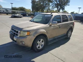 2012 Ford Escape Hybrid с VIN 1FMCU4K30CKB07425, выставлен на аукционе Copart как лот 76945574 с пробегом 371 875 миль миль и Чистый • Clean title. История ставок и продаж доступна на DreamBid. Изображение 1.