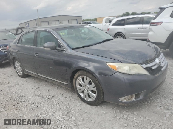 2012 Toyota Avalon z VIN 4T1BK3DB5CU445634, wystawiony jako Copart lot #56147435 z przebiegiem 173 568 mil mil oraz Szkoda całkowita • Salvage title. Historia ofert i sprzedaży dostępna na DreamBid. Obrazek 4.