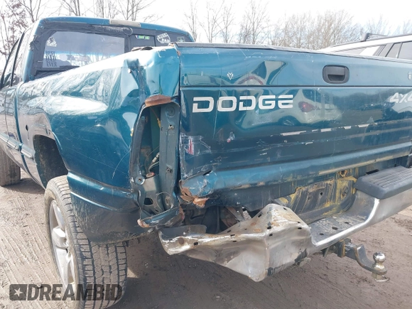 1998 Dodge 1500 z VIN 1B7HF13Y4WJ203422, wystawiony jako IAAI lot #41589831 z przebiegiem 454 838 mil mil oraz . Historia ofert i sprzedaży dostępna na DreamBid. Obrazek 6.
