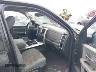 2017 Ram 1500 Big Horn с VIN 3C6RR7LT4HG533513, выставлен на аукционе IAAI как лот 41620191 с пробегом 89 928 миль миль и . История ставок и продаж доступна на DreamBid. Изображение 5.