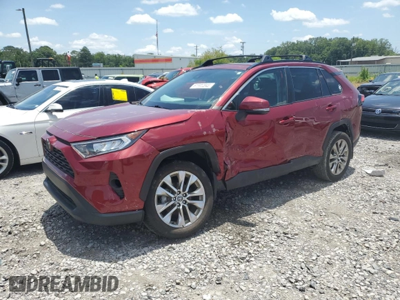 2021 Toyota RAV4 XLE Premium z VIN 2T3C1RFV3MW155693, wystawiony jako Copart lot #61505845 z przebiegiem 22 420 mil mil oraz Szkoda całkowita • Salvage title. Historia ofert i sprzedaży dostępna na DreamBid. Obrazek 1.