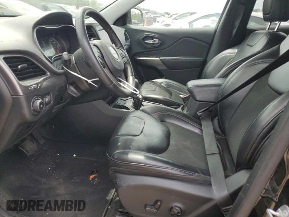 2019 Jeep Cherokee Latitude Plus with VIN 1C4PJLLB4KD344520, listed as a Copart auction lot 54535535 with 121,277 mi miles and Salvage Title. Bid and sale history available at DreamBid. Image 7.