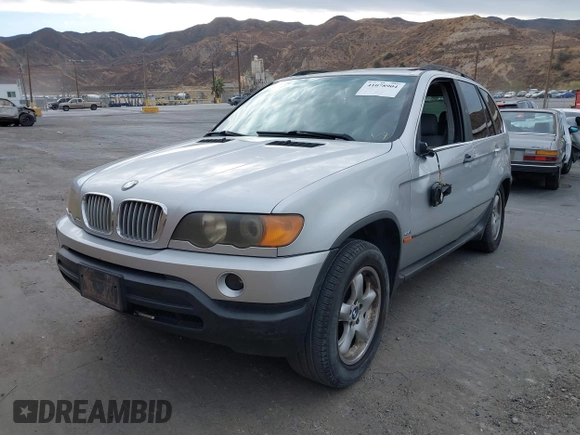 2001 BMW X5 4.4i with VIN WBAFB33541LH20155, listed as a IAAI auction lot 41078904 with 172,762 mi miles. Bid and sale history available at carsss.com. Image 17.