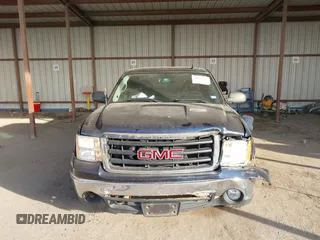 2008 GMC Sierra 1500 SLE1 z VIN 2GTEK19J181254317, wystawiony jako IAAI lot #41421167 z przebiegiem 211 202 mil mil oraz . Historia ofert i sprzedaży dostępna na DreamBid. Obrazek 12.