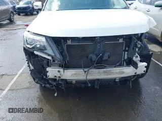 2017 Nissan Pathfinder SV with VIN 5N1DR2MM9HC627155, listed as a IAAI auction lot 41710942 with 60,906 mi miles. Bid and sale history available at carsss.com. Image 6.