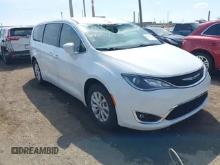 2018 Chrysler Pacifica Touring Plus with VIN 2C4RC1FG8JR125229, listed as a IAAI auction lot 41907817 with 107,914 mi miles and . Bid and sale history available at DreamBid. Image 1.