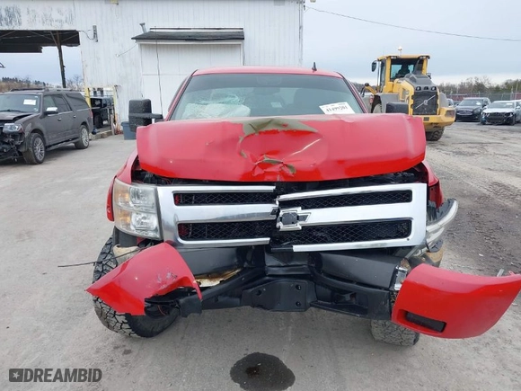 2008 Chevrolet Silverado 1500 LT w/1LT with VIN 2GCEK13J781262883, listed as a IAAI auction lot 41499201 with 157,000 mi miles. Bid and sale history available at carsss.com. Image 12.