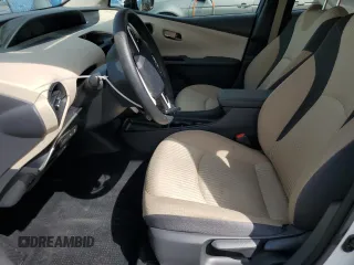 2017 Toyota Prius Two с VIN JTDKBRFU9H3045286, выставлен на аукционе Copart как лот 50253815 с пробегом 28 048 миль миль и Списание • Salvage title. История ставок и продаж доступна на DreamBid. Изображение 7.