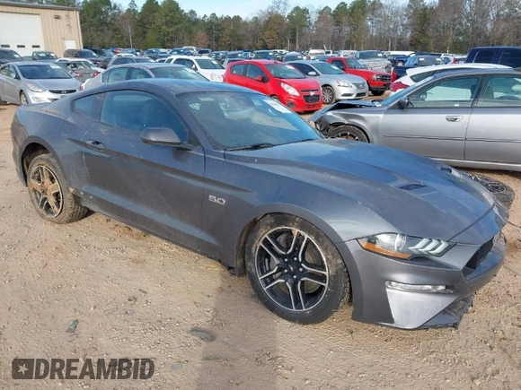 2021 Ford Mustang GT with VIN 1FA6P8CF9M5153818, listed as a IAAI auction lot 41663823 with 31,806 mi miles. Bid and sale history available at carsss.com. Image 1.