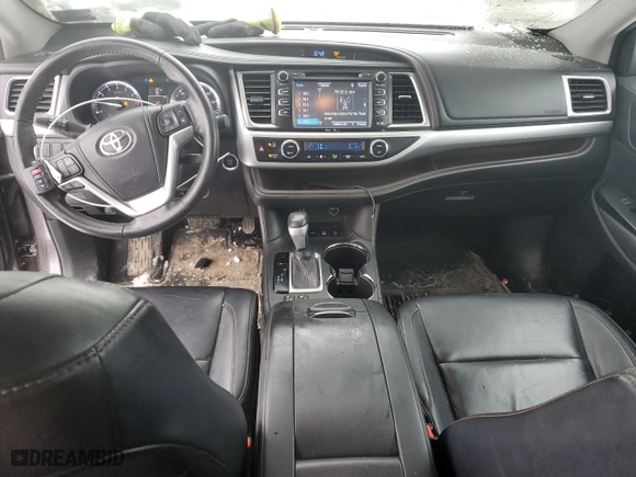 2014 Toyota Highlander XLE with VIN 5TDJKRFH2ES030900, listed as a Copart auction lot 46245735 with 97,371 mi miles and Salvage Title. Bid and sale history available at carsss.com. Image 8.