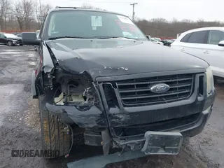 2010 Ford Explorer z VIN 1FMEU8DE5AUA85647, wystawiony jako IAAI lot #41534833 z przebiegiem 129 925 mil mil oraz . Historia ofert i sprzedaży dostępna na DreamBid. Obrazek 18.