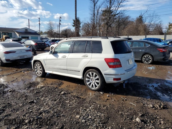 2010 Mercedes-Benz GLK 350 with VIN WDCGG8HB0AF325674, listed as a Copart auction lot 42317145 with 189,399 mi miles and Clean Title. Bid and sale history available at DreamBid. Image 2.