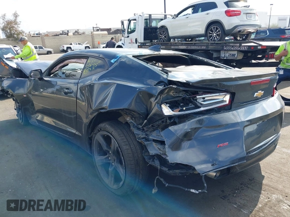 2018 Chevrolet Camaro 1LT z VIN 1G1FB1RS0J0168357, wystawiony jako IAAI lot #41428485 z przebiegiem Nie podano mil oraz . Historia ofert i sprzedaży dostępna na DreamBid. Obrazek 3.