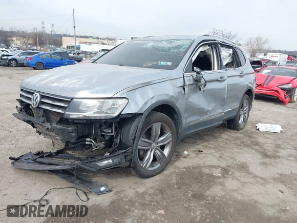 2020 Volkswagen Tiguan SE with VIN 3VV2B7AX6LM026760, listed as a IAAI auction lot 41652292 with 63,925 mi miles and . Bid and sale history available at DreamBid. Image 16.