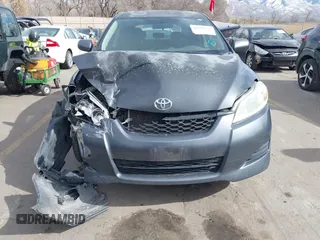 2009 Toyota Matrix with VIN 2T1KU40E79C163666, listed as a IAAI auction lot 41708972 with 182,808 mi miles and . Bid and sale history available at carsss.com. Image 12.