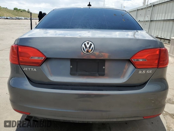 2012 Volkswagen Jetta SE z VIN 3VWDX7AJXCM396871, wystawiony jako Copart lot #57594565 z przebiegiem 45 604 mil mil oraz Szkoda całkowita • Salvage title. Historia ofert i sprzedaży dostępna na DreamBid. Obrazek 6.
