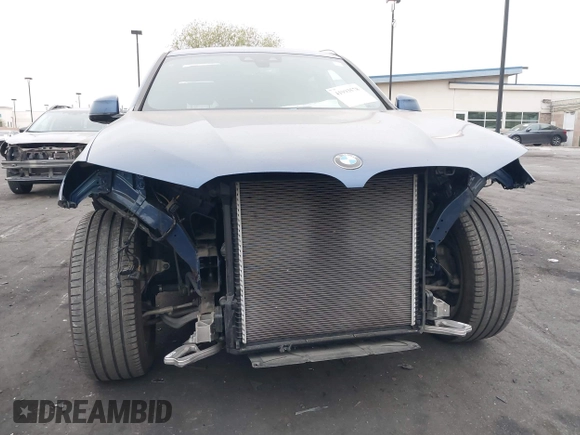2018 BMW X3 xDrive30i with VIN 5UXTR9C51JLC76364, listed as a IAAI auction lot 41993578 with 54,715 mi miles and . Bid and sale history available at DreamBid. Image 6.