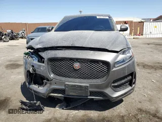 2017 Jaguar F-Pace 35t R-Sport with VIN SADCL2BV2HA058923, listed as a Copart auction lot 52214245 with 115,720 mi miles and Salvage title. Bid and sale history available at DreamBid. Image 5.
