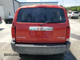 2010 Dodge Nitro SXT z VIN 1D4PT5GK1AW126105, wystawiony jako Copart lot #55306915 z przebiegiem 248 469 mil mil oraz Szkody całkowita. Historia ofert i sprzedaży dostępna na DreamBid. Obrazek 6.