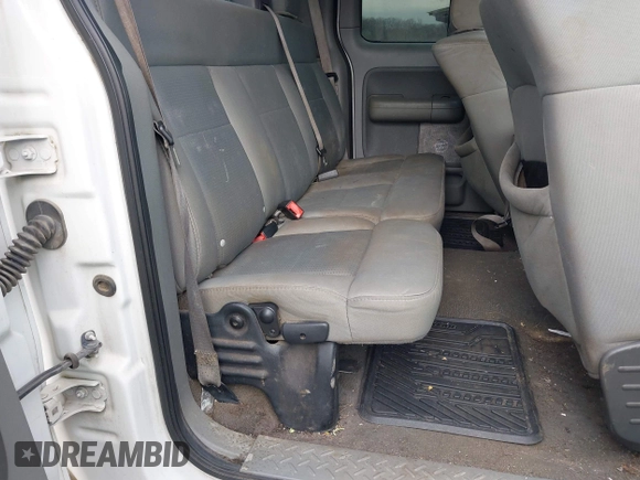 2007 Ford F-150 XLT with VIN 1FTPX14V87NA09239, listed as a IAAI auction lot 41798735 with 216,301 mi miles. Bid and sale history available at carsss.com. Image 8.