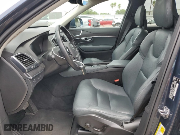 2020 Volvo XC90 Momentum with VIN YV4A22PK8L1559714, listed as a Copart auction lot 54507945 with 48,612 mi miles and Salvage title. Bid and sale history available at DreamBid. Image 7.