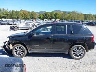 2016 Jeep Compass Latitude with VIN 1C4NJDEB5GD753210, listed as a IAAI auction lot 40530185 with 87,045 mi miles. Bid and sale history available at carsss.com. Image 15.