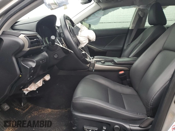 2018 Lexus IS 300 z VIN JTHC81D23J5031673, wystawiony jako Copart lot #48683295 z przebiegiem 51 985 mil mil oraz Szkoda całkowita • Salvage title. Historia ofert i sprzedaży dostępna na DreamBid. Obrazek 7.