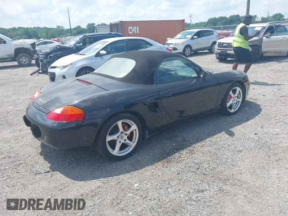2002 Porsche Boxster S z VIN WP0CB29842U663272, wystawiony jako IAAI lot #42604562 z przebiegiem 68 927 mil mil oraz . Historia ofert i sprzedaży dostępna na DreamBid. Obrazek 4.