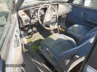1985 Volkswagen Golf с VIN WVWCA015XFK011539, выставлен на аукционе Copart как лот 46625955 с пробегом 170 583 миль миль и Чистый • Clean title. История ставок и продаж доступна на DreamBid. Изображение 8.