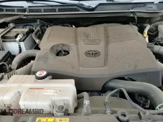 2024 Toyota Tundra with VIN 5TFKB5GD3RX002628, listed as a Copart auction lot 43646195 with 17,559 mi miles and Clean title. Bid and sale history available at DreamBid. Image 14.