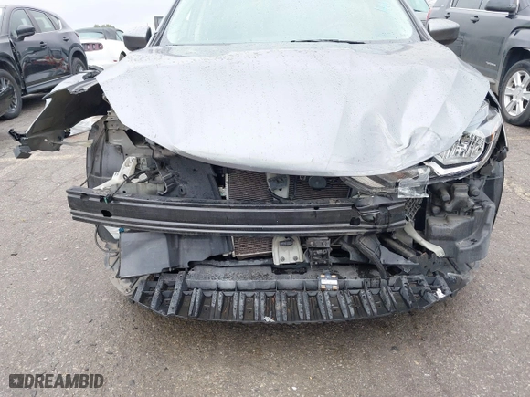 2019 Nissan Sentra SR with VIN 3N1AB7AP8KY279972, listed as a IAAI auction lot 41567353 with 60,652 mi miles. Bid and sale history available at carsss.com. Image 6.