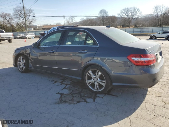 2013 Mercedes-Benz E-Class E 350 Luxury with VIN WDDHF5KB8DA742780, listed as a Copart auction lot 48952585 with 253,700 mi miles and Clean Title. Bid and sale history available at carsss.com. Image 2.
