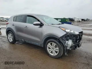 2018 Kia Sportage LX z VIN KNDPMCAC9J7318589, wystawiony jako Copart lot #59397595 z przebiegiem 107 523 mil mil oraz Szkoda całkowita • Salvage title. Historia ofert i sprzedaży dostępna na DreamBid. Obrazek 4.
